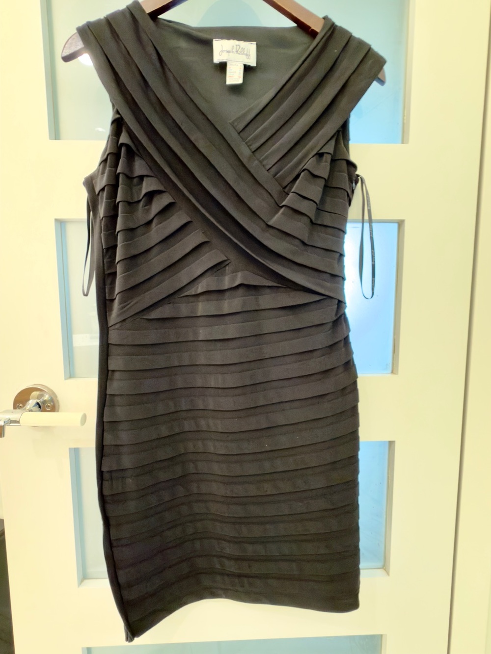 Joseph Ribkoff Black Sleeveless Layered V-Neck Midi Dress